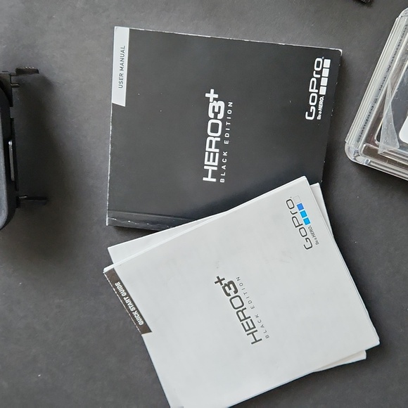 Go Pro Hero 3+ AND LCD touch screen AND remote - Picture 7 of 12